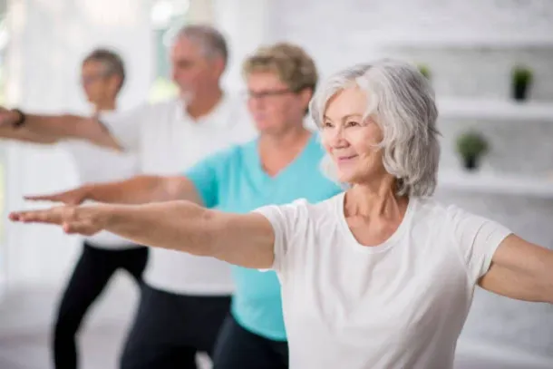 yoga senior 3e0b5adc
